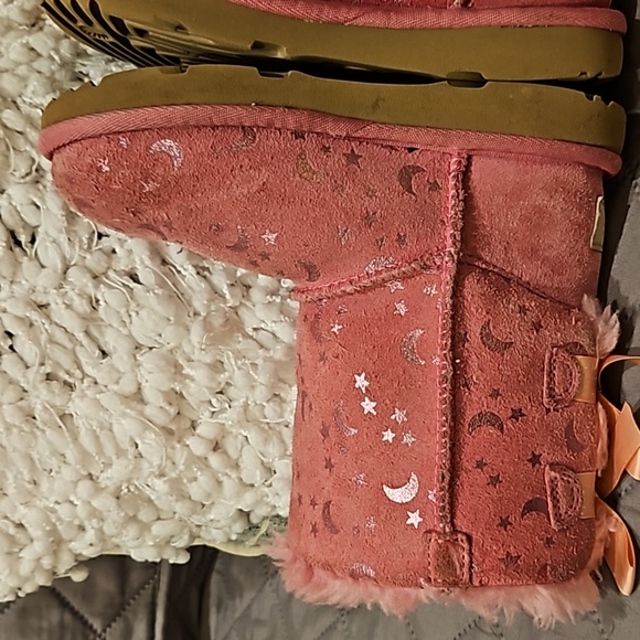 UGG Boots - Picture 7 of 15